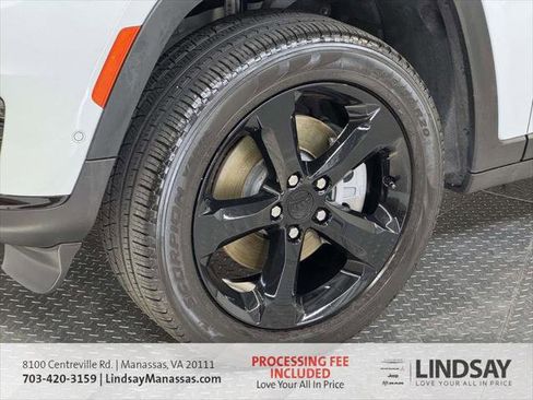 Certified 2025 Jeep Grand Cherokee L Limited w/ Luxury Tech Group II AWD/4WD image 11