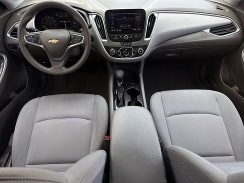 Used 2023 Chevrolet Malibu LS FWD image 10