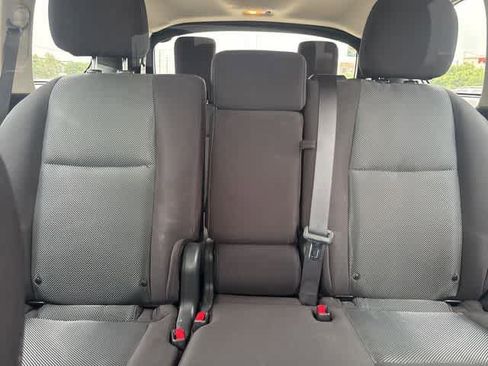 Used 2020 Nissan Pathfinder S FWD image 21