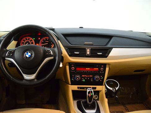 Used 2015 BMW X1 xDrive28i image 3