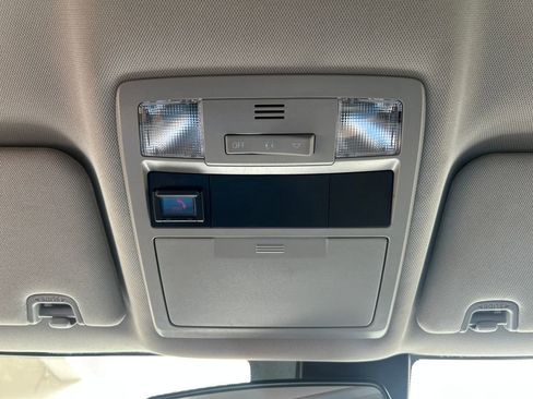 Used 2020 Toyota Tacoma SR w/ SR Convenience Package image 18