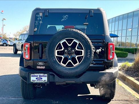 New 2026 Ford Bronco Outer Banks image 4