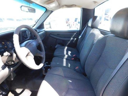 Used 2006 GMC Sierra 3500 W/T image 10