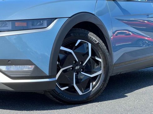 Used 2024 Hyundai Ioniq 5 SEL AWD/4WD image 2