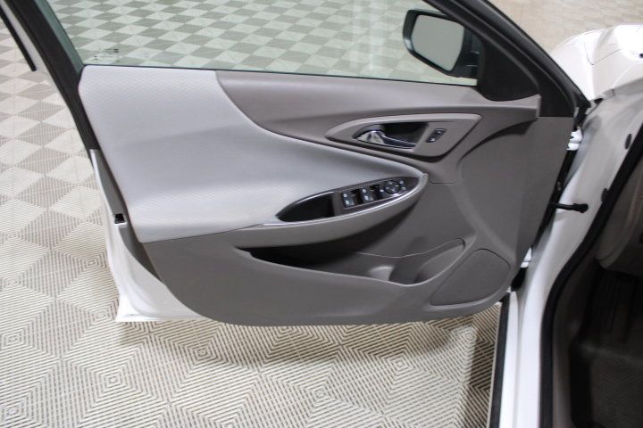 Used 2017 Chevrolet Malibu LS FWD image 13