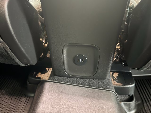Certified 2023 Ford Escape Active AWD/4WD image 30