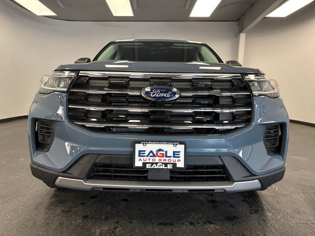New 2026 Ford Explorer Active AWD/4WD image 4