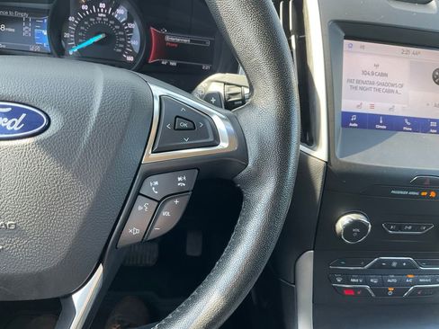 Used 2020 Ford Edge SEL image 7