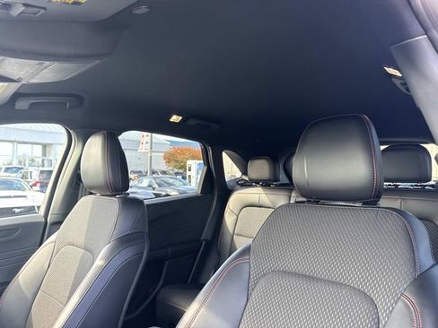 Used 2025 Ford Escape ST-Line w/ Equipment Group 301A image 18