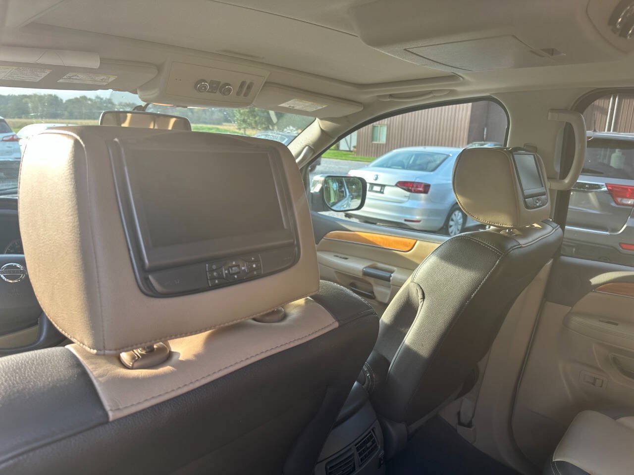 Used 2014 Nissan Armada Platinum w/ Platinum Reserve Package AWD/4WD image 13