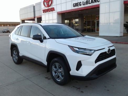 New 2025 Toyota RAV4 LE image 1