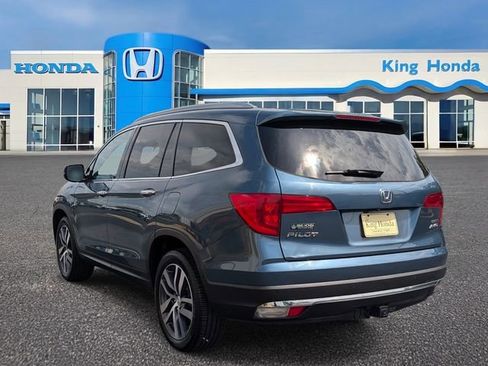 Used 2018 Honda Pilot Touring image 12