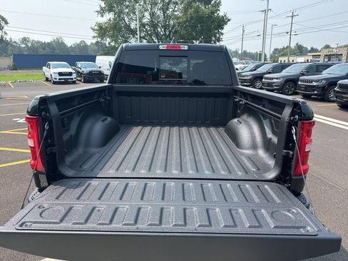 New 2026 RAM 1500 Big Horn AWD/4WD image 15