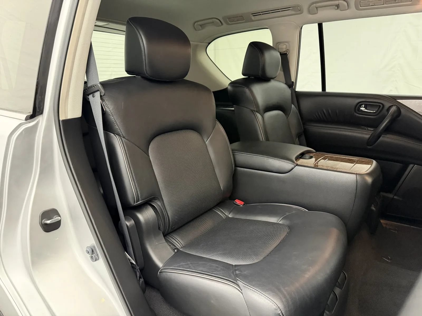 Used 2016 INFINITI QX80 2WD image 27