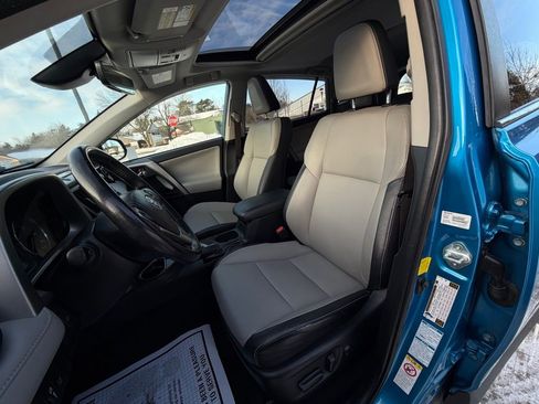 Used 2016 Toyota RAV4 Limited image 20