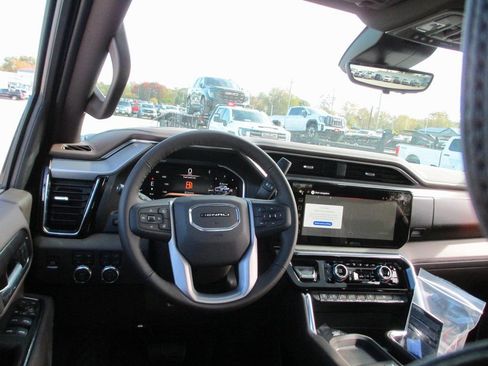 New 2026 GMC Sierra 3500 Denali w/ Denali Reserve Package image 16