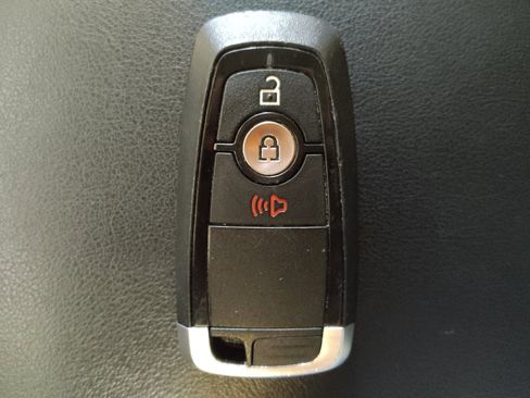 Used 2020 Ford Edge SEL AWD/4WD image 32