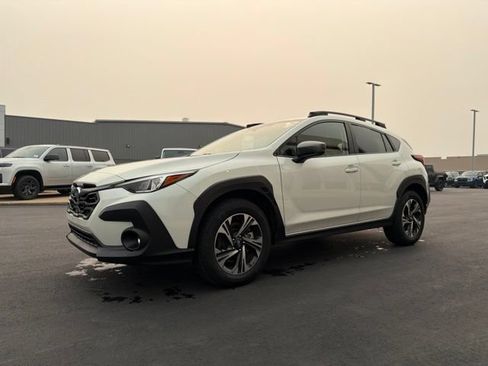 Used 2024 Subaru Crosstrek 2.0i Premium AWD/4WD image 3