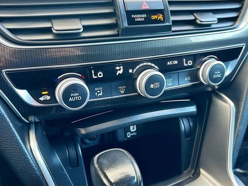 Used 2019 Honda Accord Sport image 15