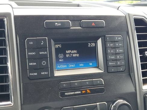 Used 2015 Ford F150 XLT AWD/4WD image 19
