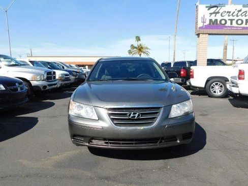 Used 2010 Hyundai Sonata GLS image 2