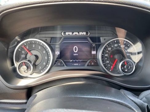 Used 2025 RAM 2500 Big Horn AWD/4WD image 15