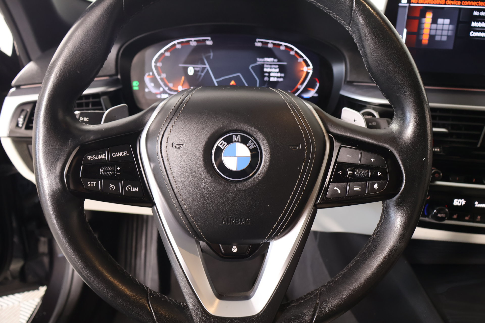Used 2022 BMW 540i xDrive w/ Executive Package AWD/4WD image 3