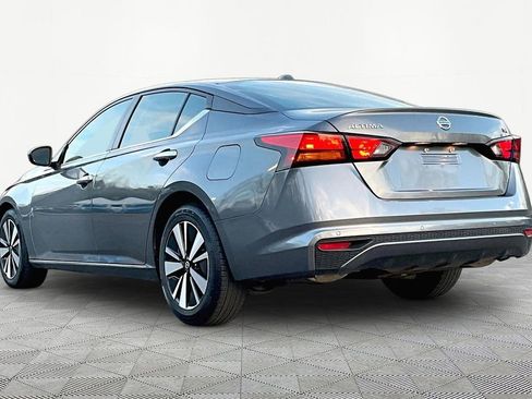 Used 2022 Nissan Altima 2.5 SV image 5