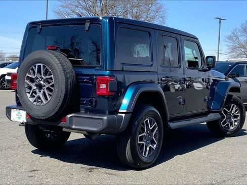 Certified 2025 Jeep Wrangler Sahara w/ Safety Group image 11