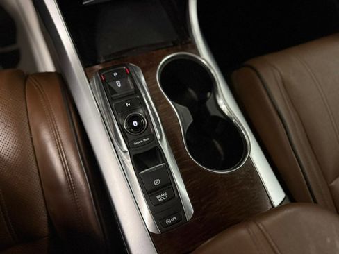 Used 2018 Acura TLX V6 SH-AWD w/ Technology Pkg image 24