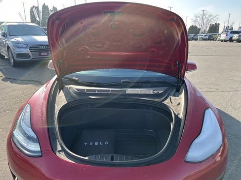 Used 2018 Tesla Model 3 image 12