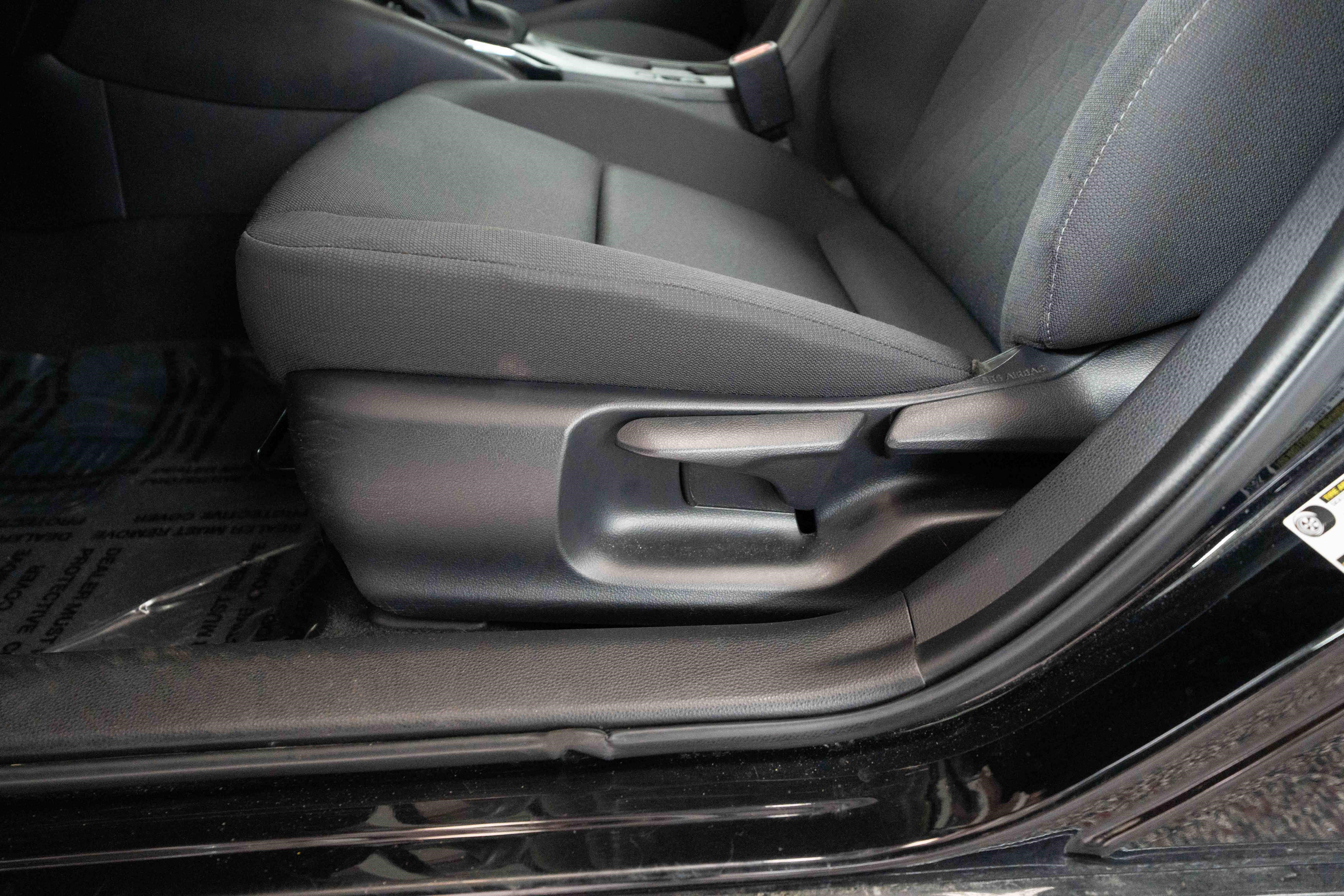 Used 2024 Toyota Corolla LE FWD image 12