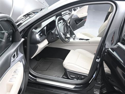 Used 2021 Genesis G70 2.0T w/ Elite Package image 5