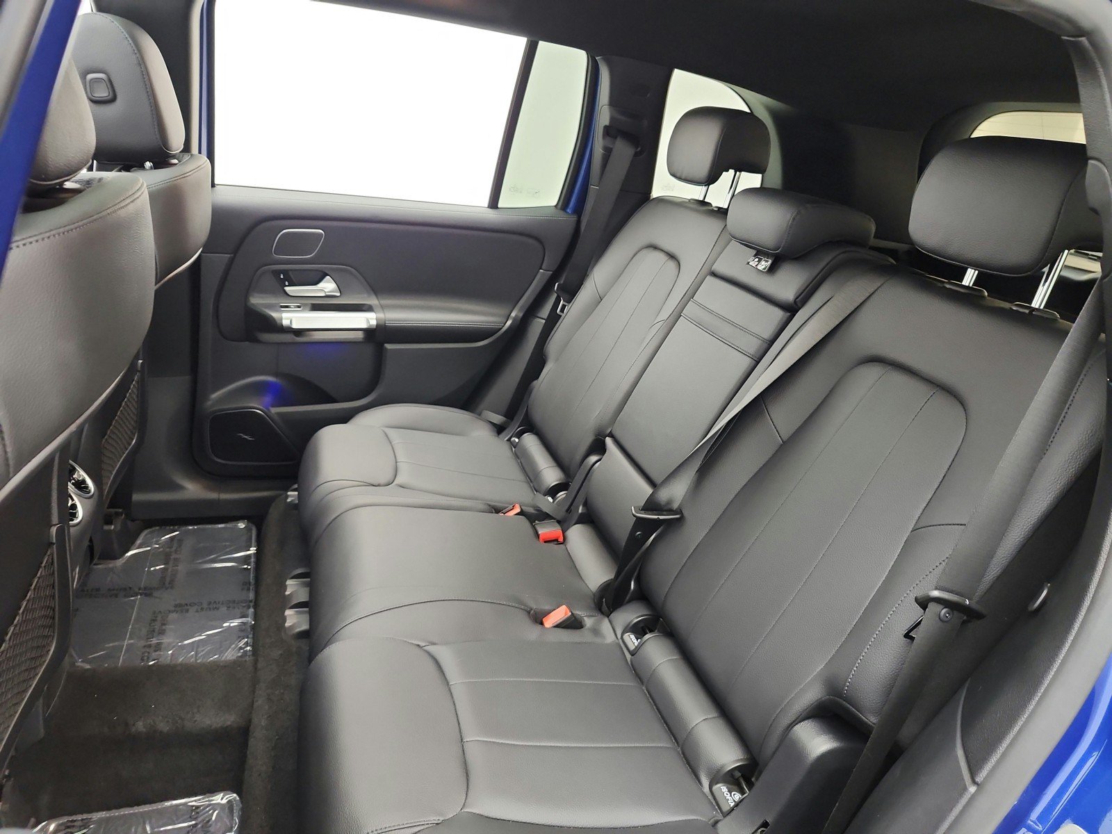 Used 2024 Mercedes-Benz GLB 250 4MATIC image 16