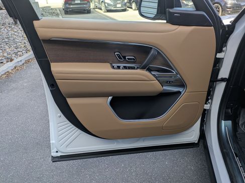 New 2026 Land Rover Range Rover SE AWD/4WD image 13