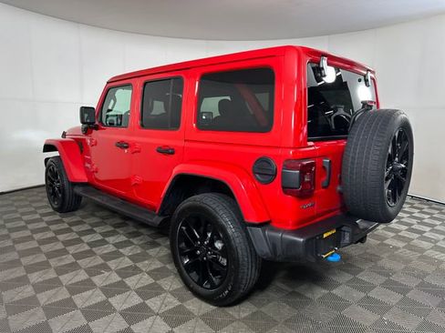 Used 2024 Jeep Wrangler Unlimited Sahara image 5