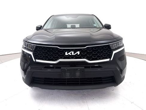 Used 2023 Kia Sorento LX FWD image 13