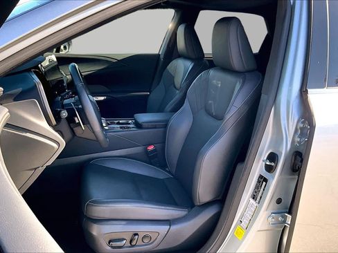 Used 2024 Lexus RX 350 Premium w/ Convenience Package FWD image 7