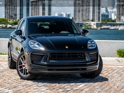 Used 2022 Porsche Macan S AWD/4WD image 2