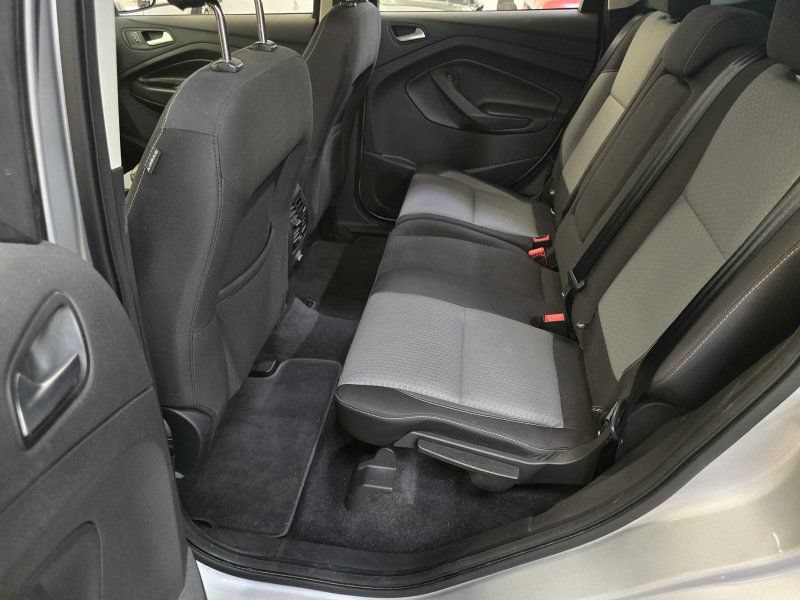 Used 2017 Ford Escape SE FWD image 7
