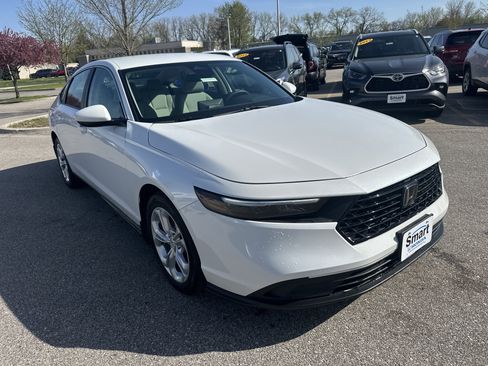 Certified 2023 Honda Accord LX image 2