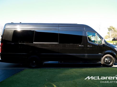 New 2024 Mercedes-Benz Sprinter 3500 image 9
