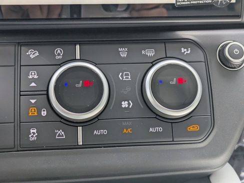 New 2026 Land Rover Defender 130 X-Dynamic SE AWD/4WD image 26