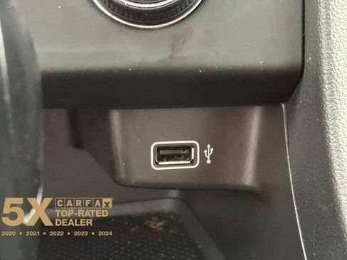 Used 2019 Volkswagen Jetta SE image 28