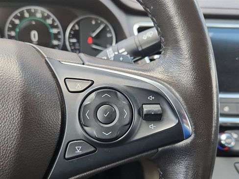 Used 2018 Buick LaCrosse Essence FWD image 15