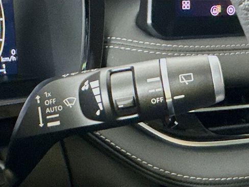 New 2026 INFINITI QX60 Luxe image 13