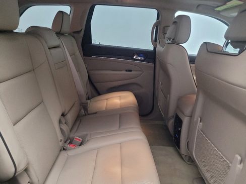 Used 2019 Jeep Grand Cherokee Overland image 19