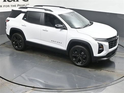 New 2026 Chevrolet Equinox LT w/ Convenience Package II image 16