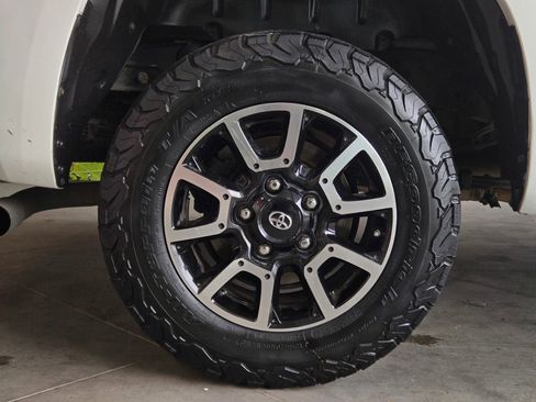 Used 2017 Toyota Tundra SR RWD image 5