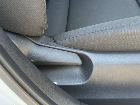 Used 2025 Toyota Corolla LE FWD image 28